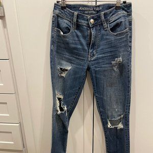 AE Distressed Skinny Jeans/Jegging